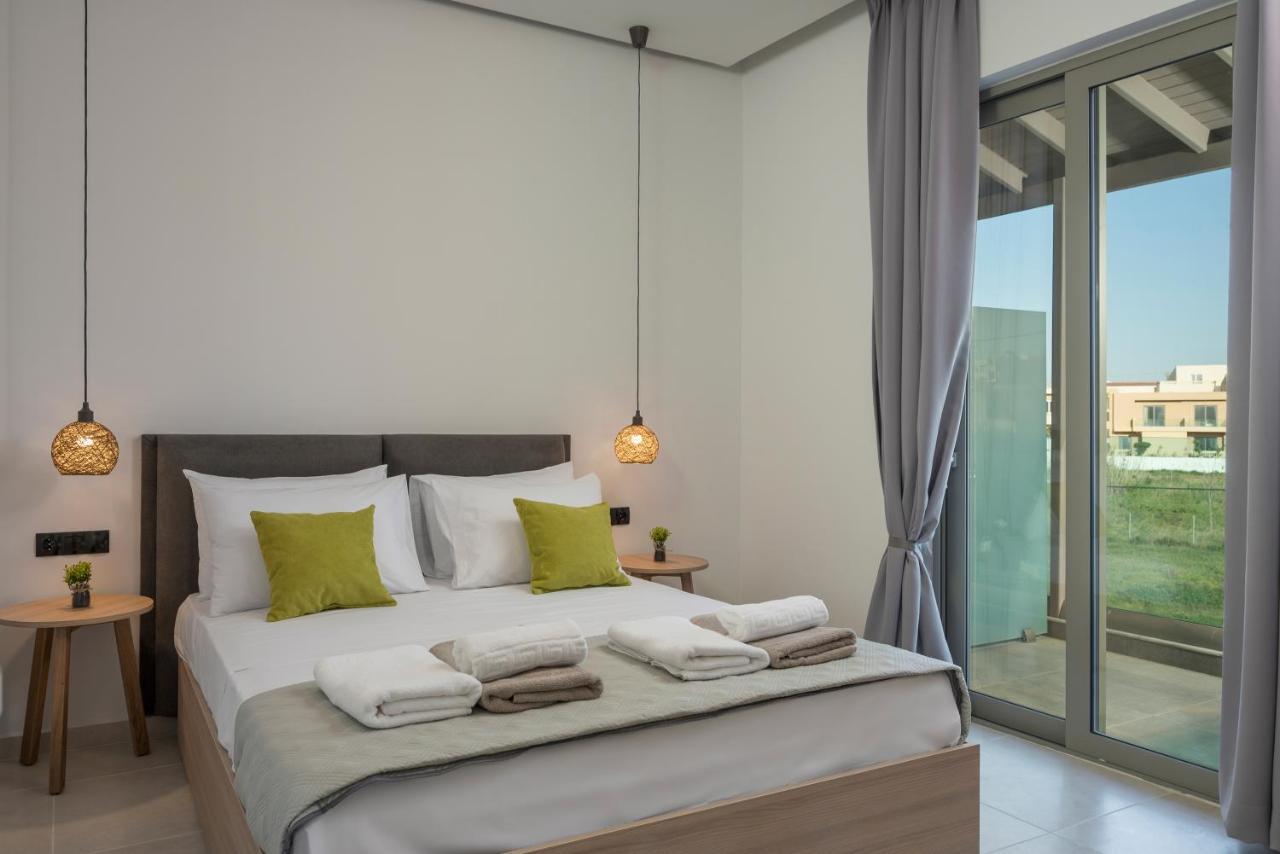 Aegean Breeze Luxury Apartments Next To The Sea Maleme Exterior foto